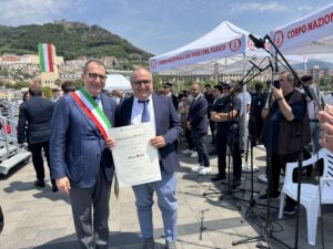 Festa Della Repubblica, Il Tricolore Avvolge Mare E Piazza Della Liberta’ 13