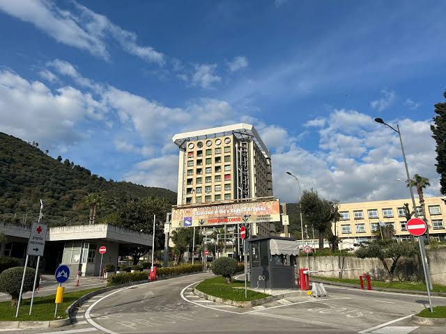 Montesano Sulla Marcellana, Resta Grave La 17Enne Caduta Dal Balcone – 3