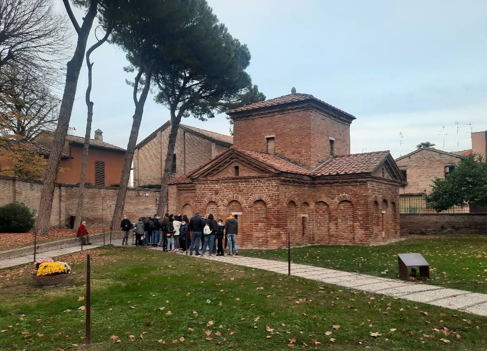 Scopriamo insieme le bellezze di Ravenna: attrazioni da non perdere nella città dei mosaici che affascina ad ogni angolo. 23