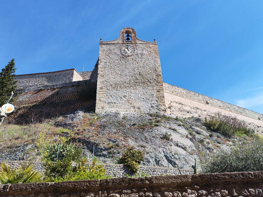 Ti accompagno alla scoperta dei borghi più affascinanti della Romagna, con panorami mozzafiato sul mare. 33