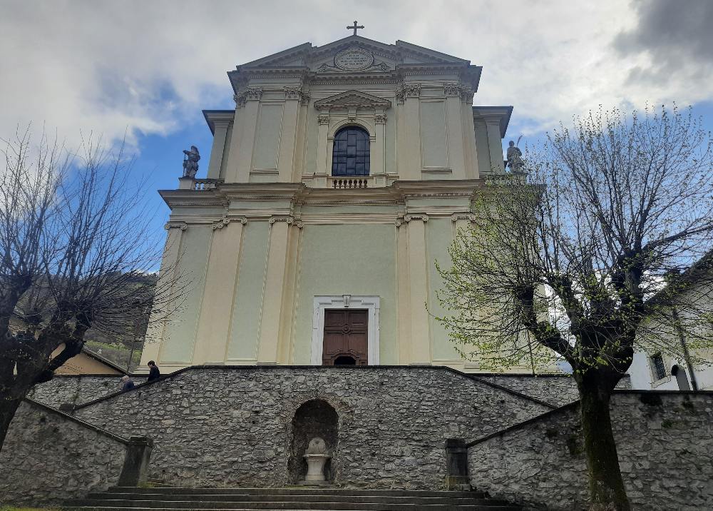 Ti accompagno in un fine settimana sul Lago d’Iseo, esplorando i borghi più affascinanti e una pista ciclabile panoramica a strapiombo sull'acqua. 31