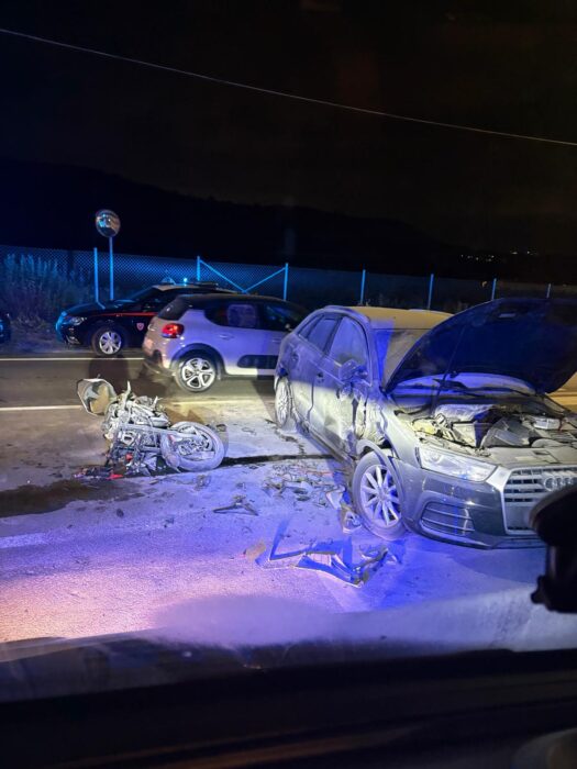 Auto Contro Moto, Ferite Tre Persone 3