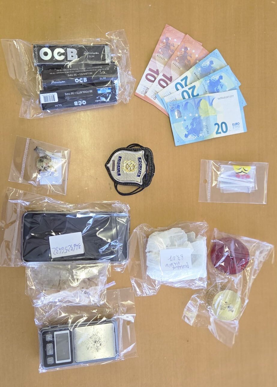 Blitz Anti Droga A Salerno Del Nos, Preso Anche Un Minore 3