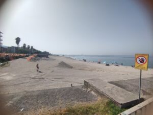 Divieti E Transenne Sulla Spiaggia Di Universo Beach, Ma I Bagnanti Restano – 12 Divieti E Transenne Sulla Spiaggia Di Universo Beach, Ma I Bagnanti Restano – 11
