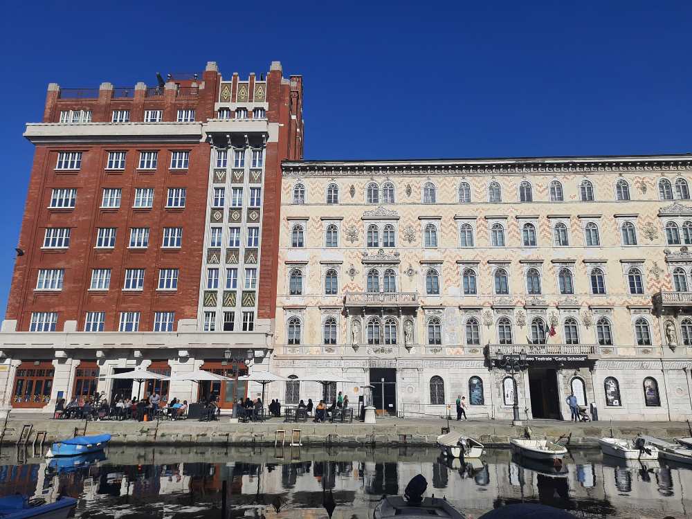 Esplora Trieste: attrazioni da visitare in un giorno, incluso il suggestivo tramonto dal Castello di Miramare. 27