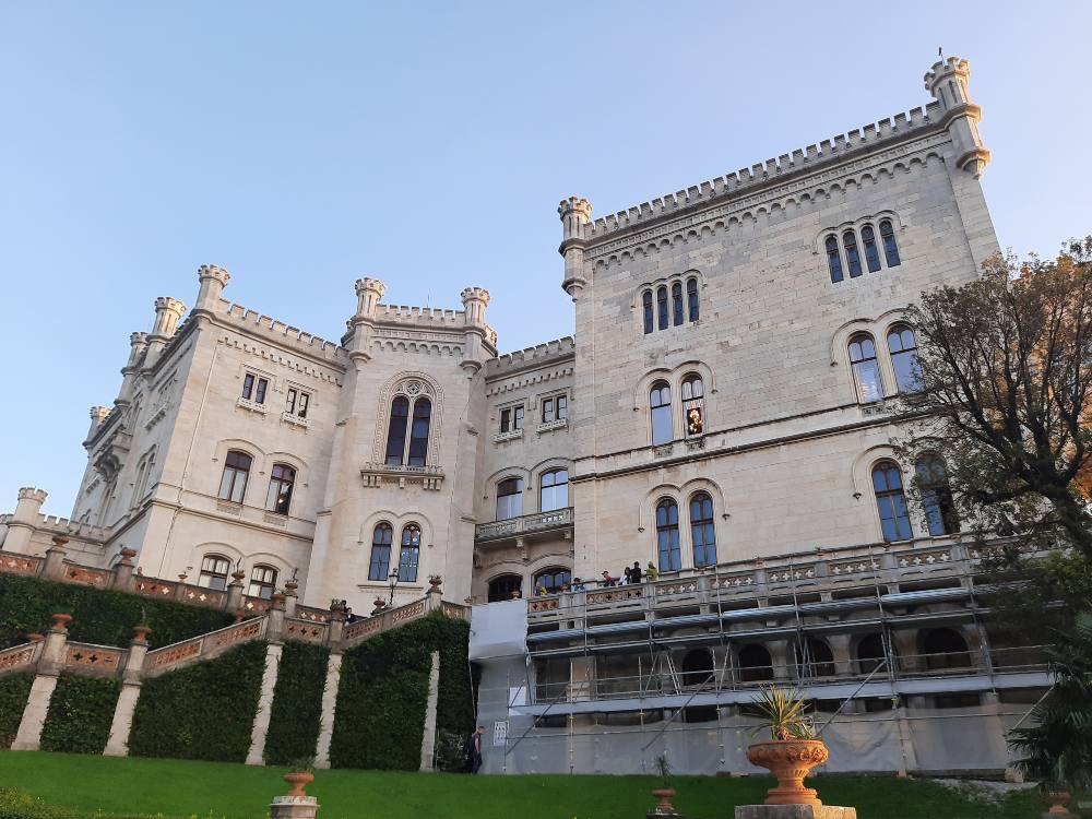 Esplora Trieste: attrazioni da visitare in un giorno, incluso il suggestivo tramonto dal Castello di Miramare. 39