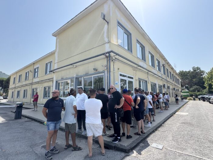 Fonderie Pisano, Presidio Prosegue: Ancora Senza Data La Conferenza Di Servizi 4 Fonderie Pisano, Presidio Prosegue: Ancora Senza Data La Conferenza Di Servizi 3