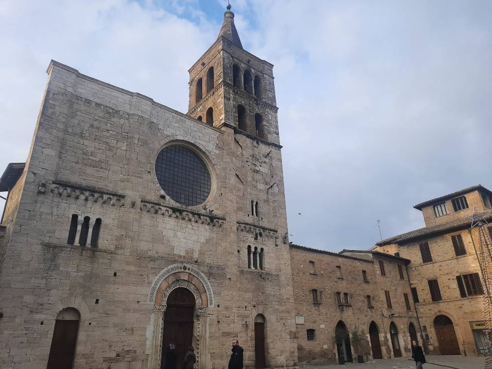 Ho visitato Bevagna e ti racconto perché dovresti visitare questo borgo medievale umbro almeno una volta nella vita. 27
