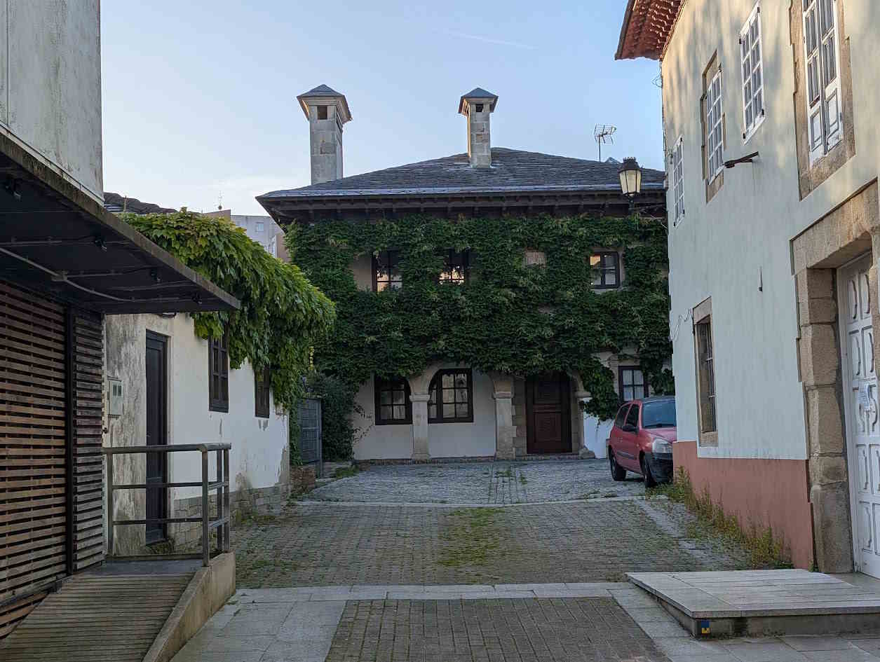 Il Cammino di Santiago che inizia dal mare: un viaggio verso Compostela lungo la vera rotta del Nord attraverso la Galizia. 23
