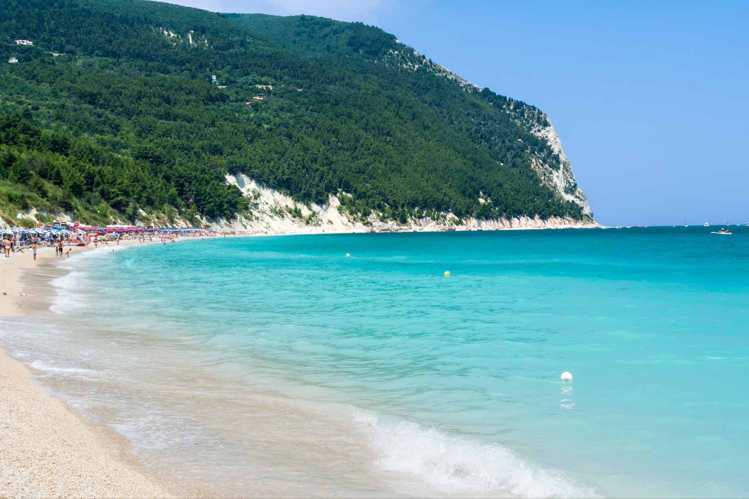 Le sei spiagge gratuite e incontaminate d'Italia selezionate dal Guardian. 13