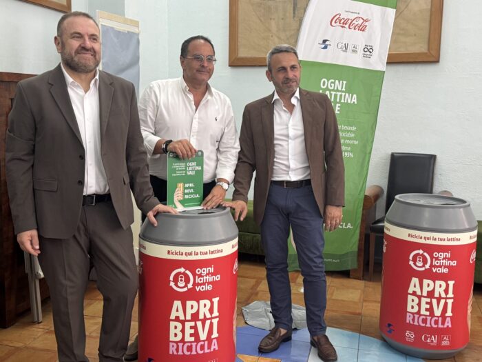 “Ogni Lattina Vale”, Cial Sceglie Salerno Per Il Progetto Di Riciclo Sui Lidi 4 “Ogni Lattina Vale”, Cial Sceglie Salerno Per Il Progetto Di Riciclo Sui Lidi 3