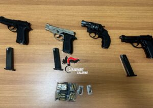 Pistole A Salve Modificate Per L’Uso Di Proiettili Veri, Arresti A Salerno E Savona 10 Pistole A Salve Modificate Per L’Uso Di Proiettili Veri, Arresti A Salerno E Savona 9