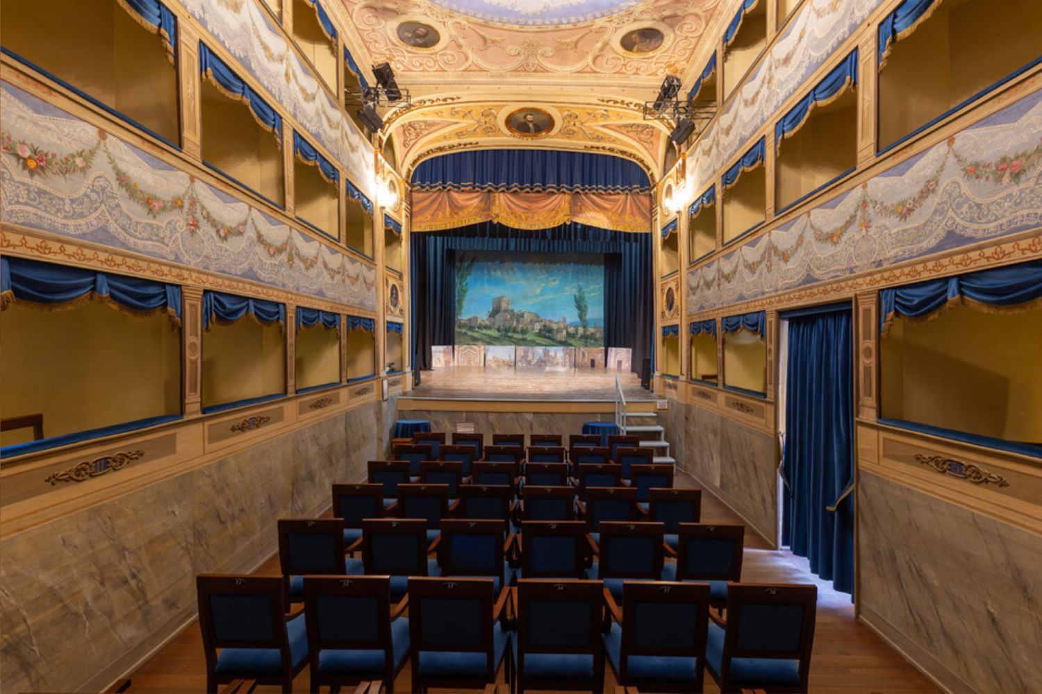 Quali sono i teatri condominiali italiani riconosciuti come patrimonio dell'Unesco? 5