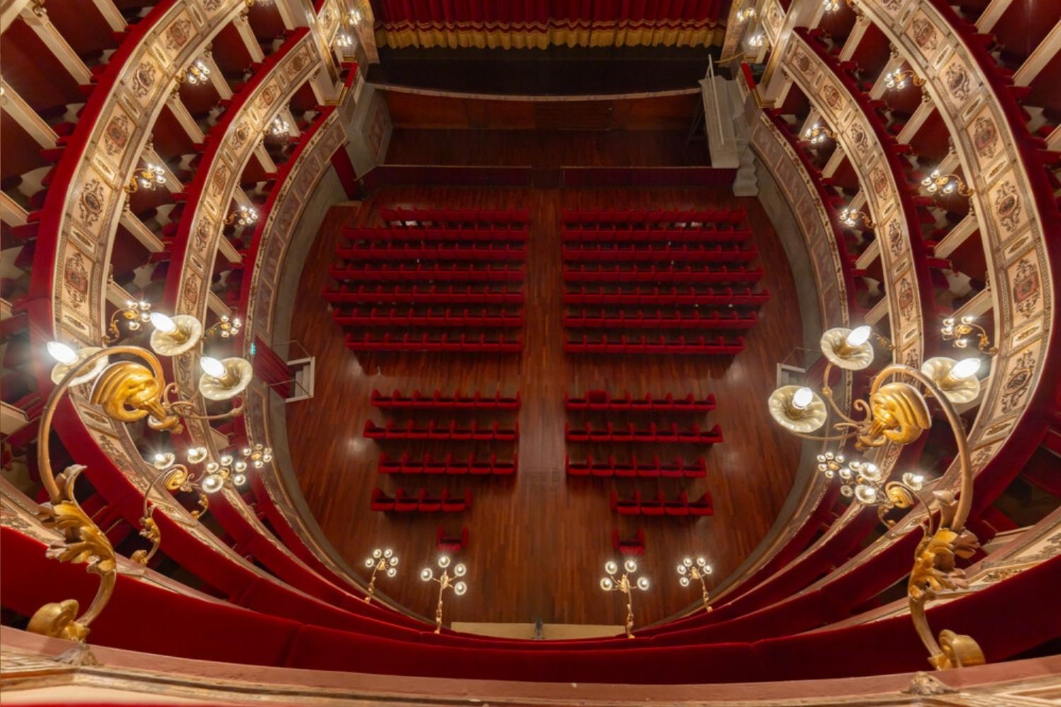 Quali sono i teatri condominiali italiani riconosciuti come patrimonio dell'Unesco? 7