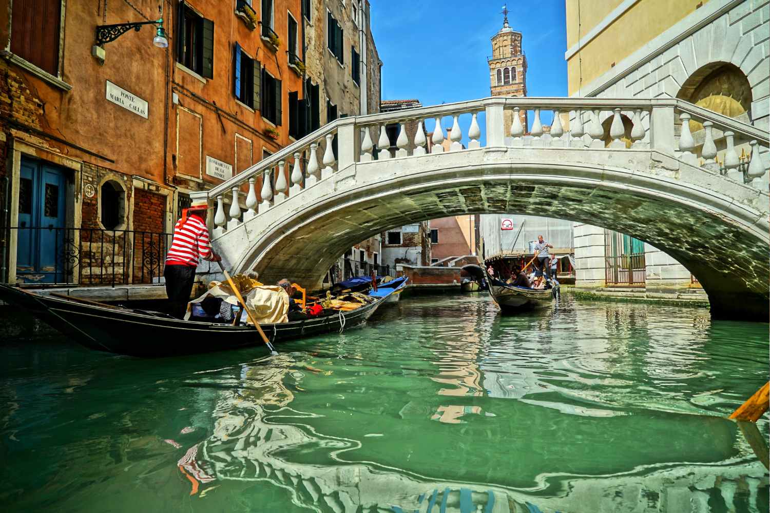 Questa è la città che detiene il record di ponti a livello globale, arrivando fino a 2500 (e non si tratta di Venezia) 12 Questa è la città che detiene il record di ponti a livello globale, arrivando fino a 2500 (e non si tratta di Venezia) 11