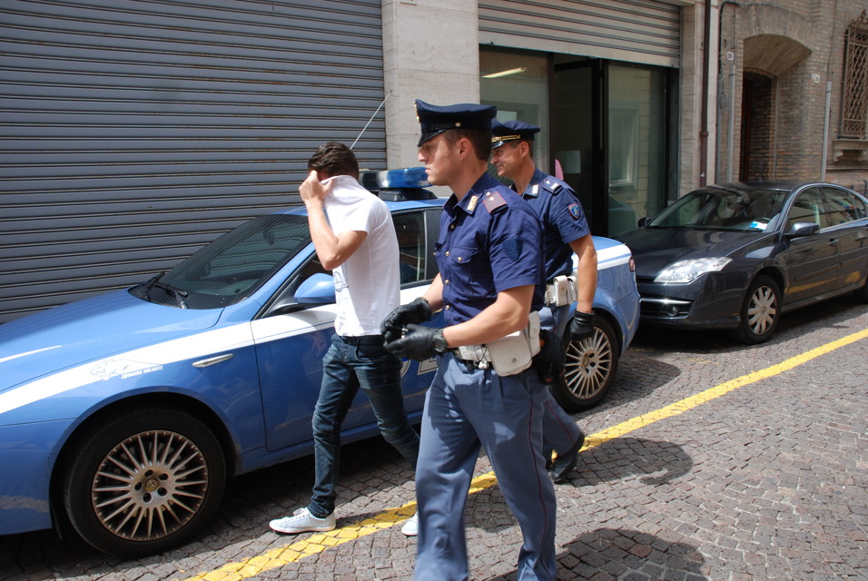 Tenta Di Rapinare Un’Anziana, Preso 41Enne 3